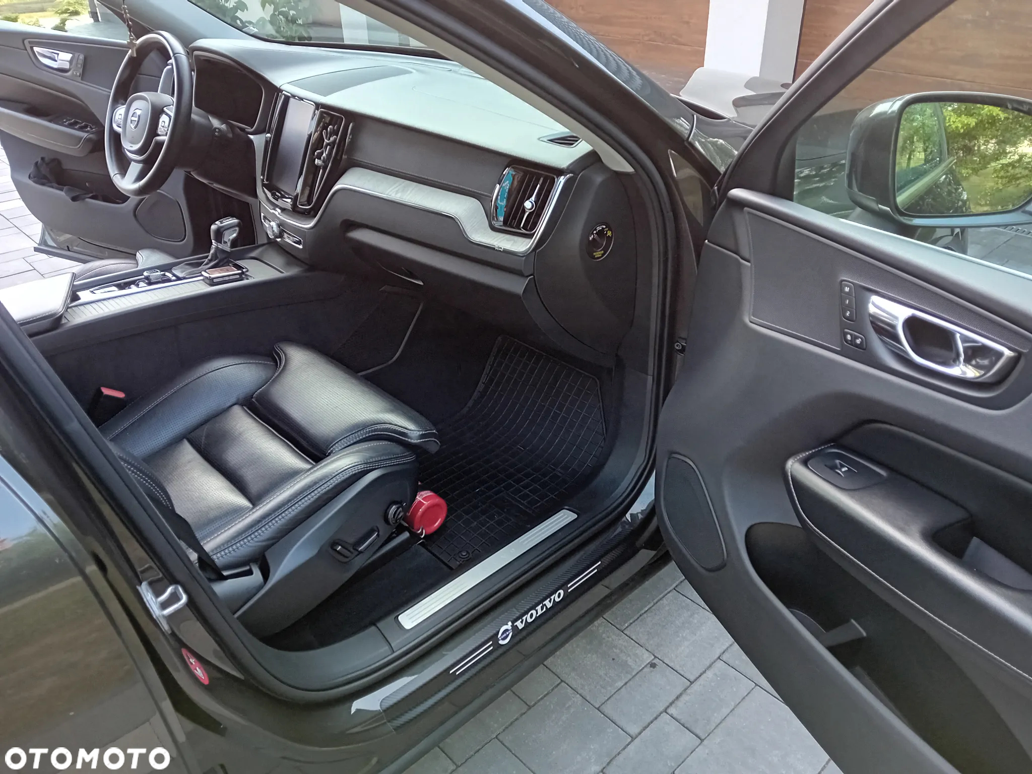 Volvo XC 60 D4 AWD Inscription - 4