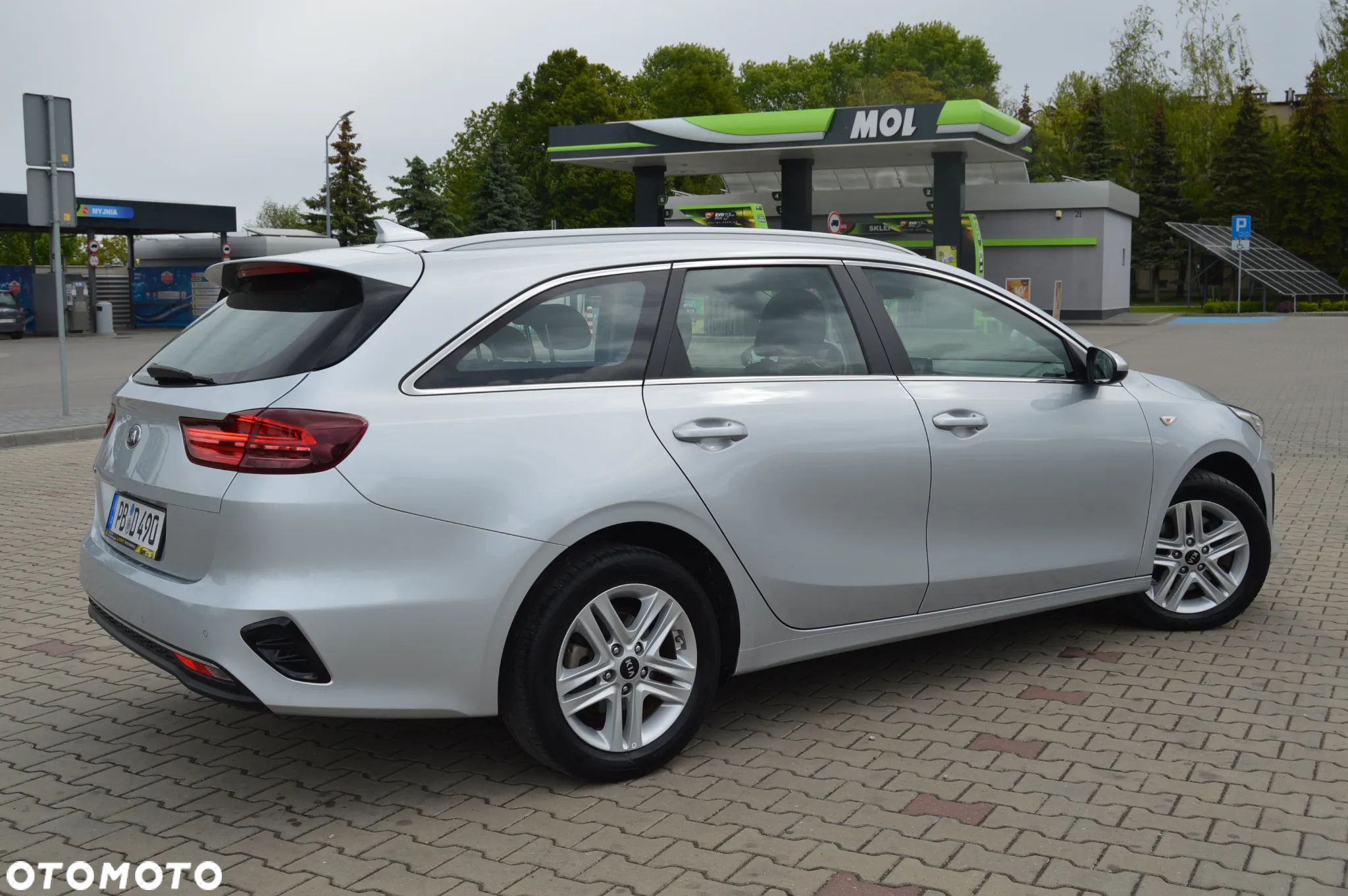 Kia Ceed 1.0 T-GDI SW ISG Platinum Edition - 10
