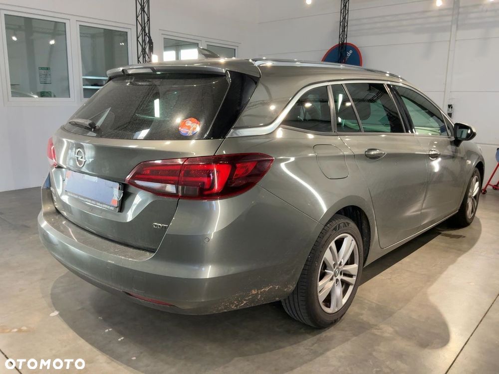 Opel Astra - 2