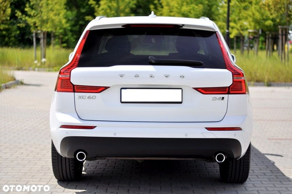 Volvo XC 60 D4 AWD Geartronic Momentum - 3
