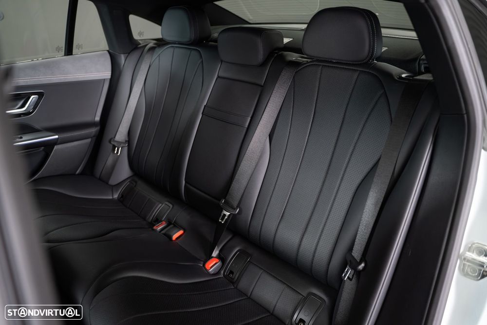 Mercedes-Benz EQE 300 Edition Electric Art - 41