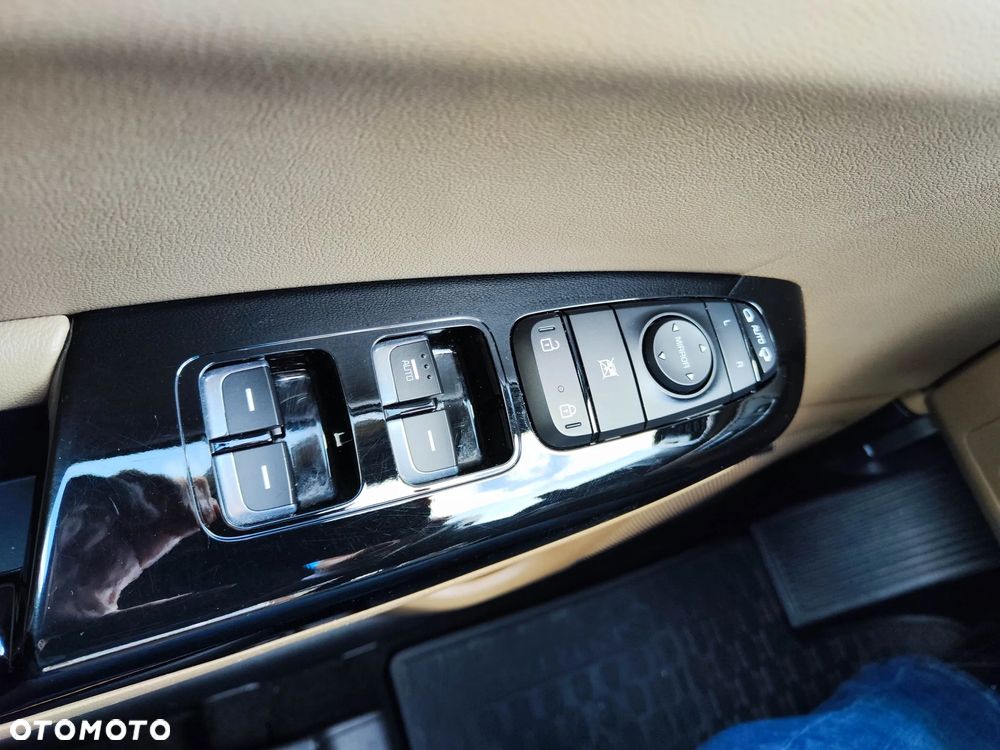 Kia Sportage 1.6 T-GDI Business Line 2WD - 23