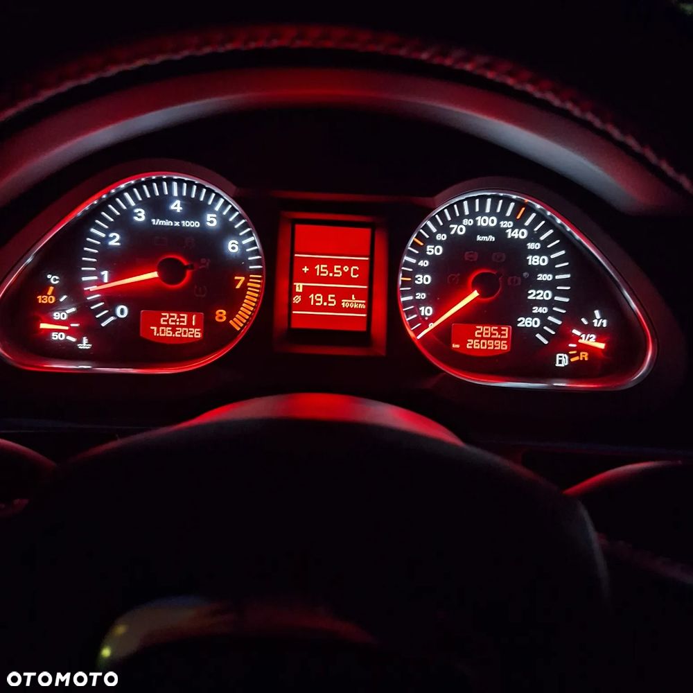 Audi A6 Avant 2.4 - 20
