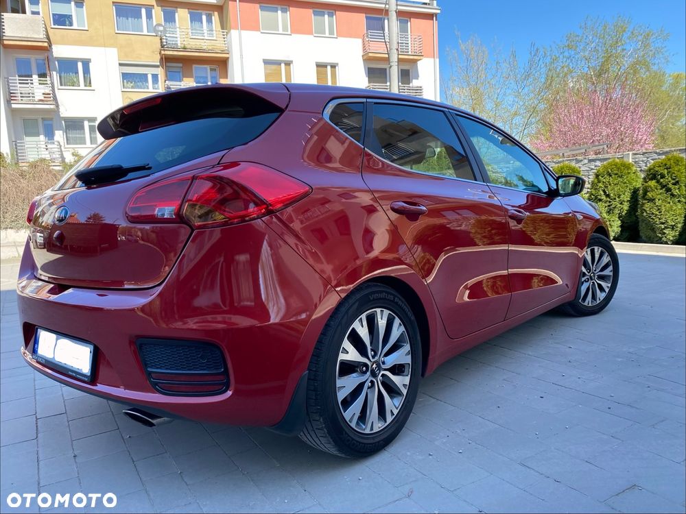 Kia Ceed 1.6 GDI L Business Line - 4