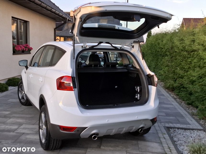 Ford Kuga - 17