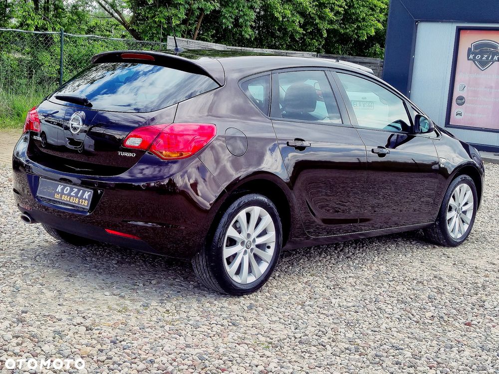 Opel Astra 1.4 Turbo Color Edition - 10