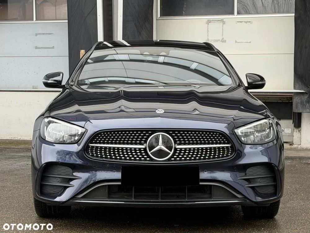Mercedes-Benz Klasa E 300 de 4-Matic AMG - 3