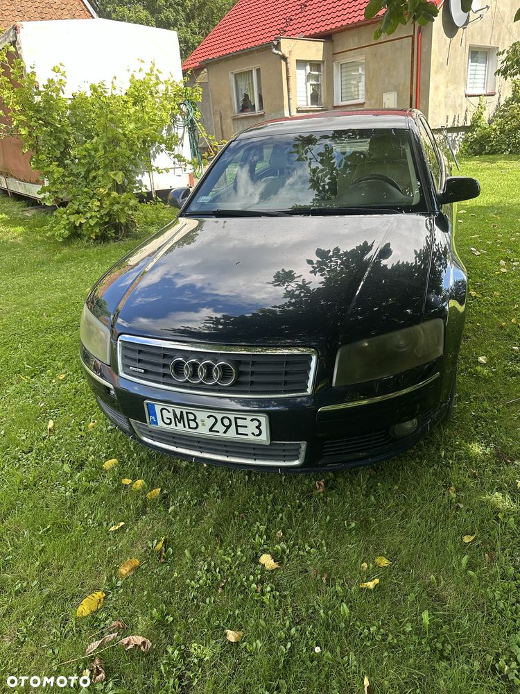Audi A8 - 1