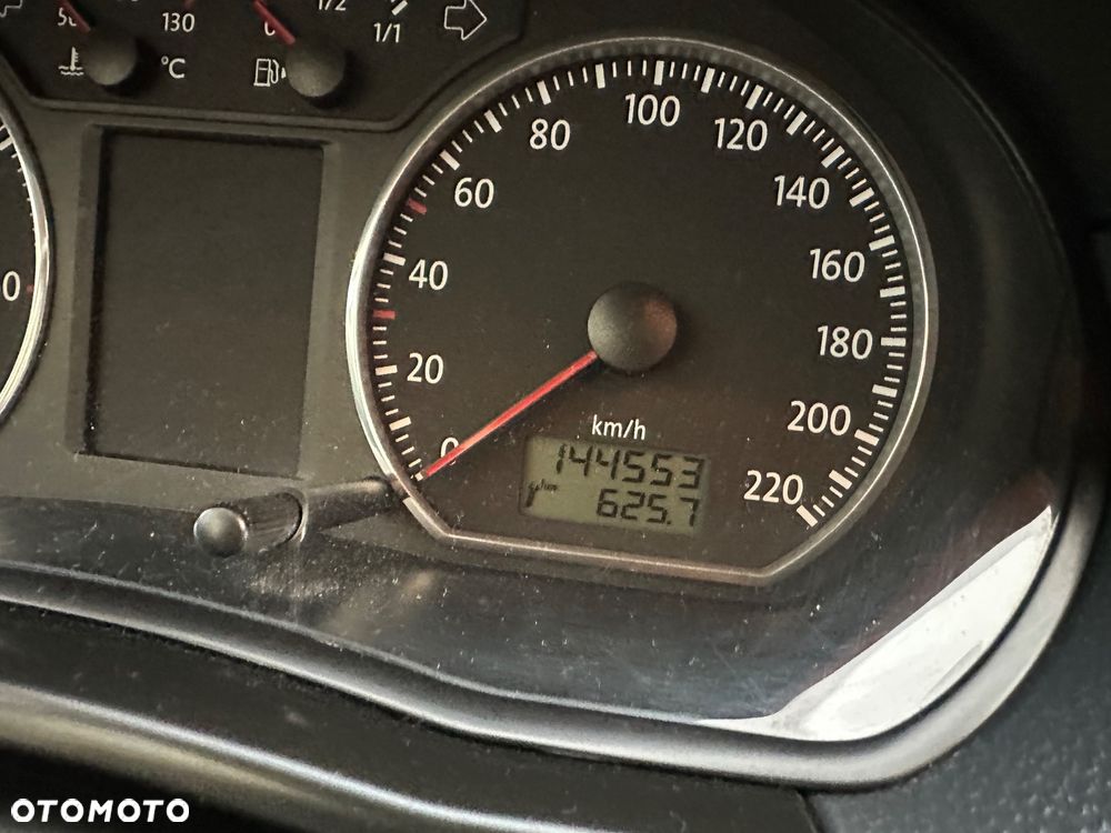 Volkswagen Polo 1.2 - 12