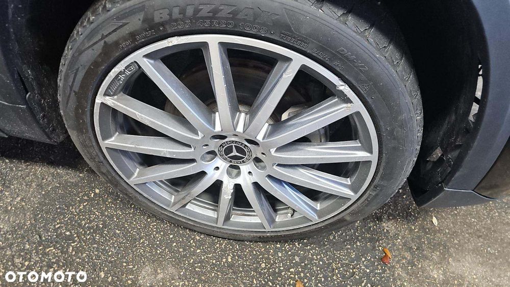 Mercedes-Benz GLA - 20