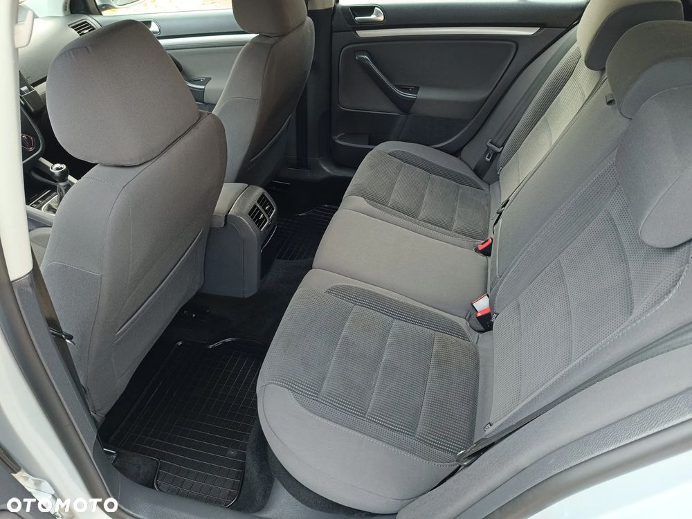 Volkswagen Golf 1.9 TDI Comfortline - 21