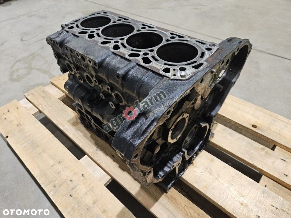 Blok silnika Kubota M7040, M7060, M6060 - 1