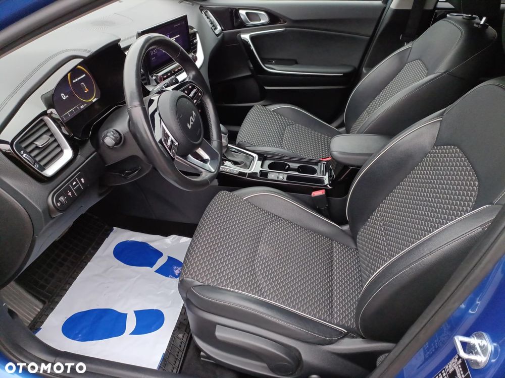 Kia XCeed 1.5 T-GDI Business Line DCT - 11