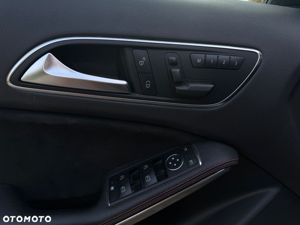 Mercedes-Benz A 2013 photo 3