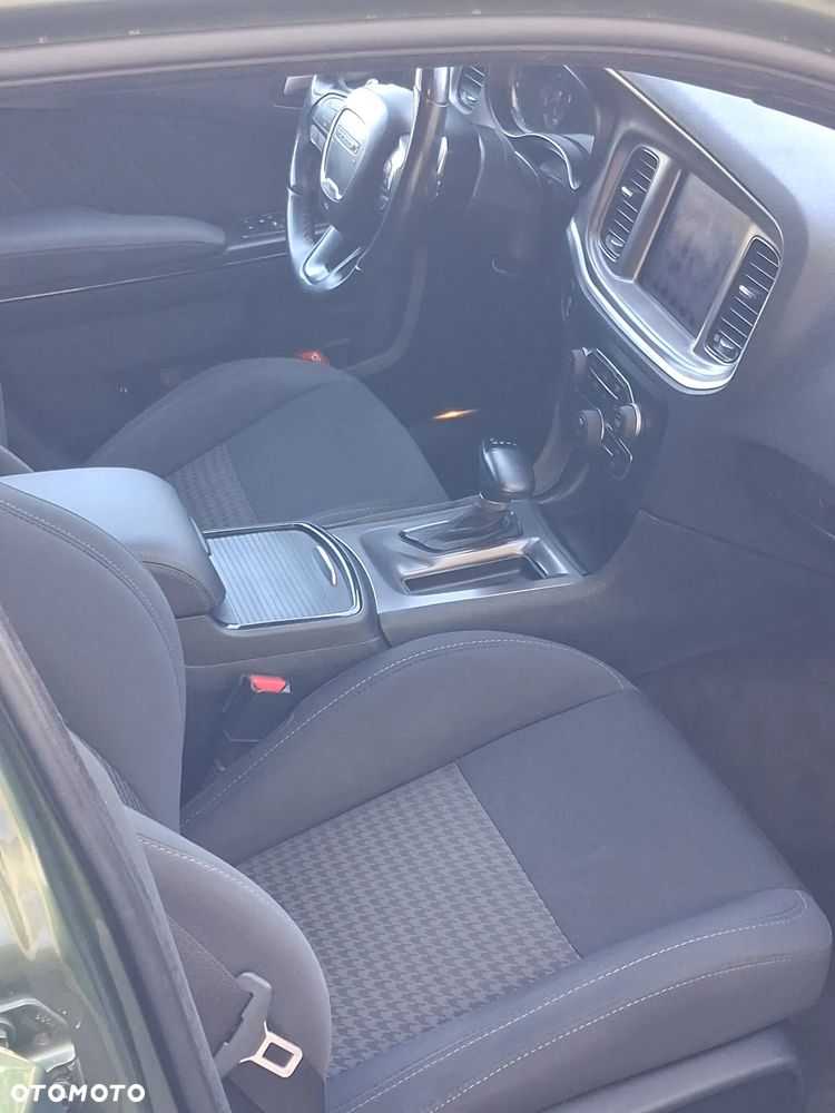 Dodge Charger 5.7 R/T - 19