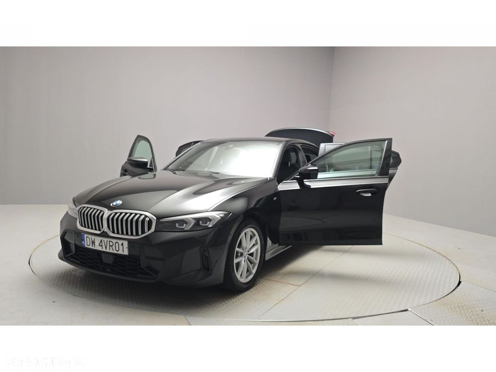 BMW Seria 3 320d xDrive mHEV M Sport - 15