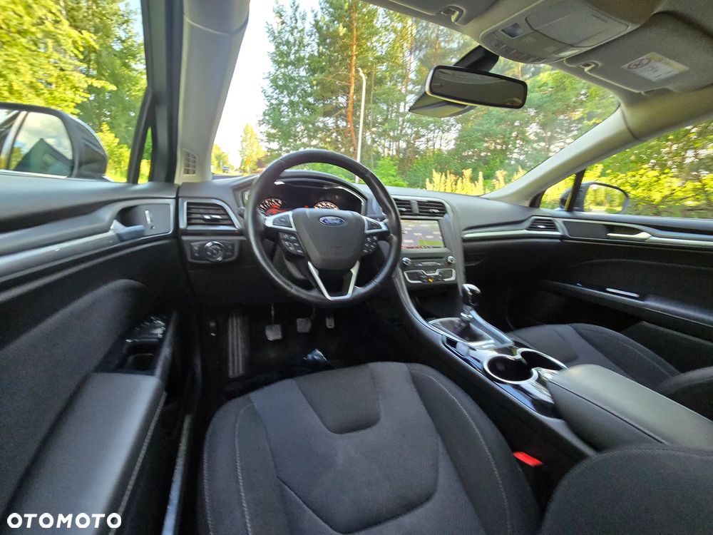 Ford Mondeo 2.0 EcoBlue Titanium - 31