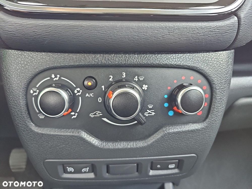 Dacia Lodgy 1.5 Blue dCi Laureate S&S EU6d - 23
