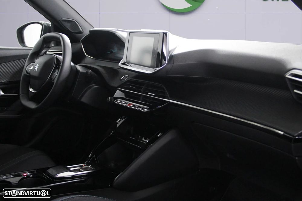 Peugeot e-2008 - 9