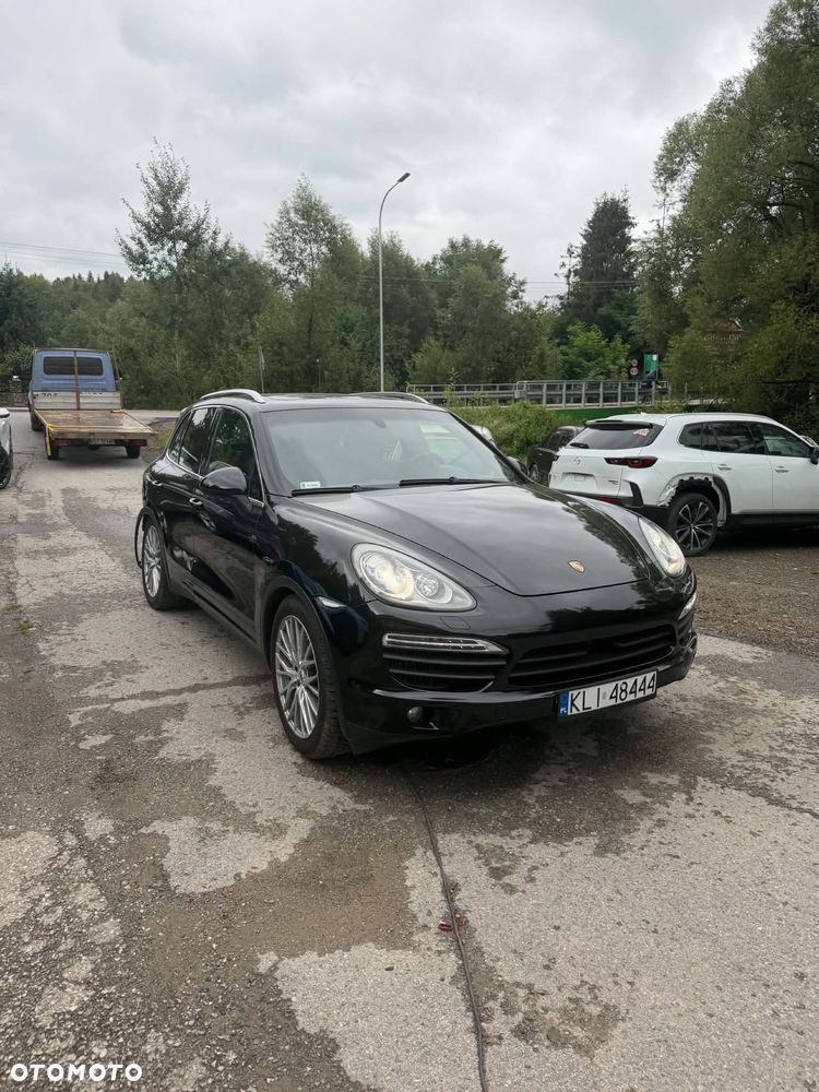 Porsche Cayenne - 1
