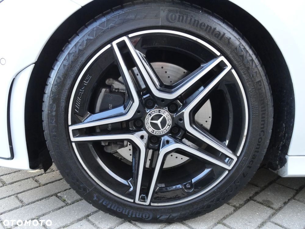 Mercedes-Benz CLA 200 7G-DCT Edition AMG Line - 26