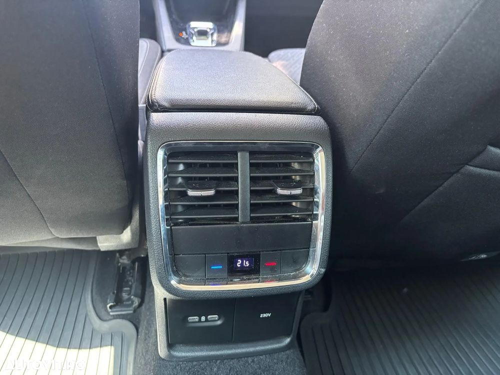 Skoda Octavia 2.0 TDI DSG Style - 5