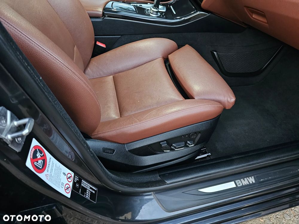 BMW Seria 5 530d Luxury Line - 19