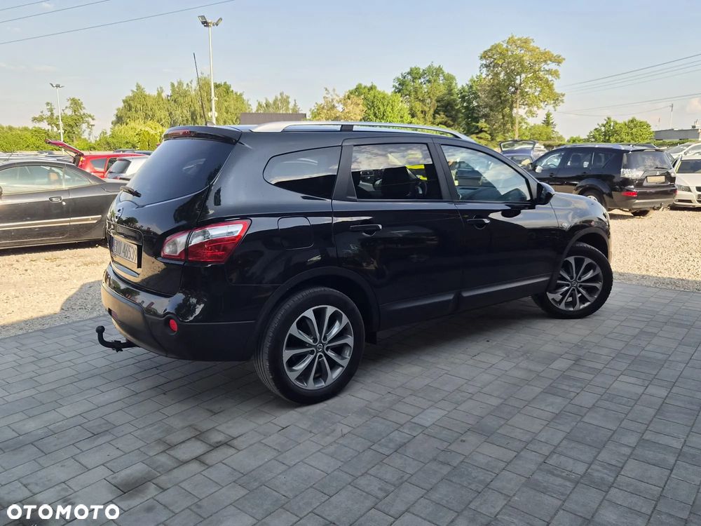 Nissan Qashqai+2 - 10