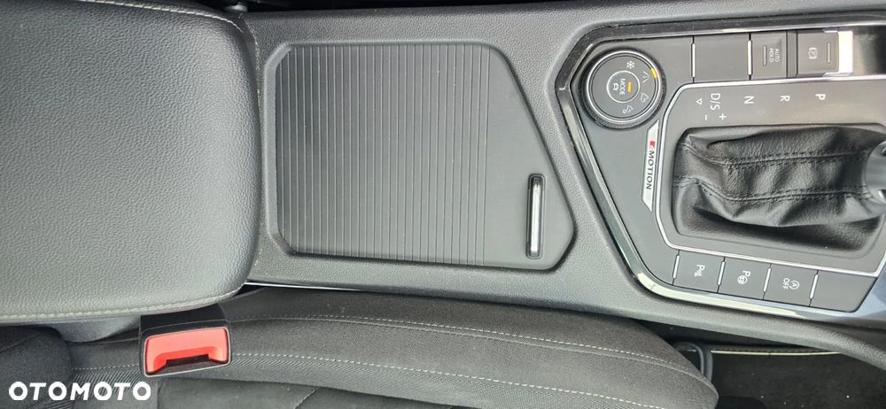 Volkswagen Tiguan 2.0 TDI SCR 4MOTION DSG R-Line - 17
