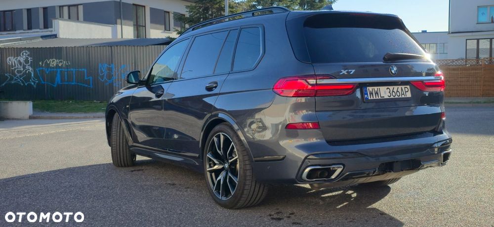 BMW X7 M50i sport - 8