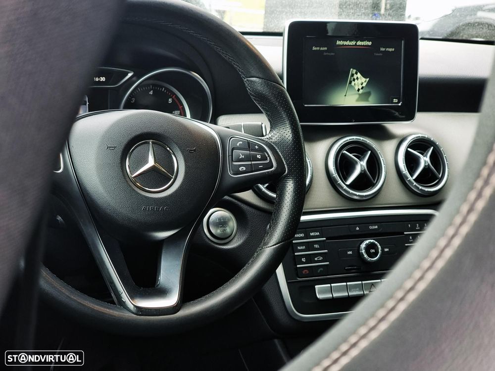 Mercedes-Benz CLA 180 d Urban Aut. - 16