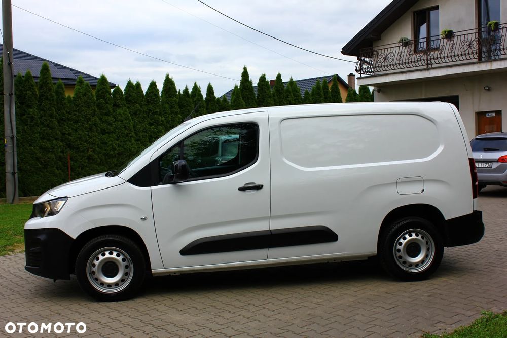 Peugeot PARTNER 1.5HDI 130KM AUTOMAT 8 BIEGÓW LONG DŁUGI 3 OSOBOWY PERFEKT AUTO NAVIGACJA KAMERY,ASYSTENTY,VF23% - 17