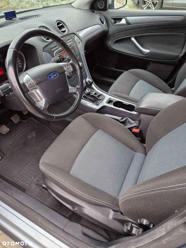 Ford Mondeo 1.6 T Gold X - 4