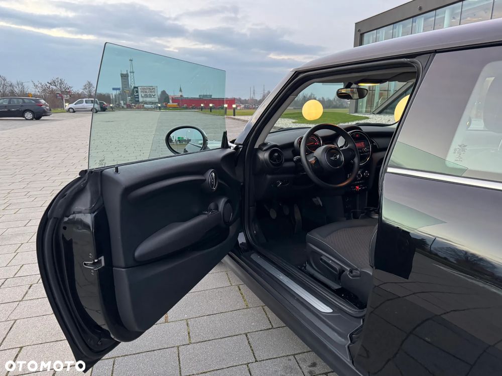 MINI ONE D Blackyard - 10