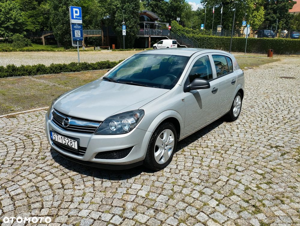 Opel Astra 1.4 Essentia - 8