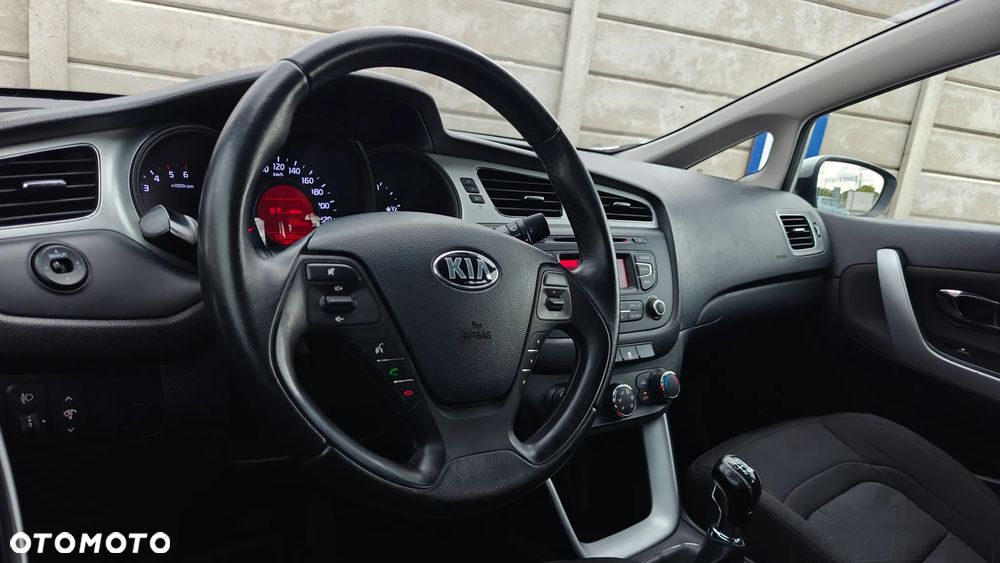 Kia Ceed Cee'd 1.4 CRDi M - 31
