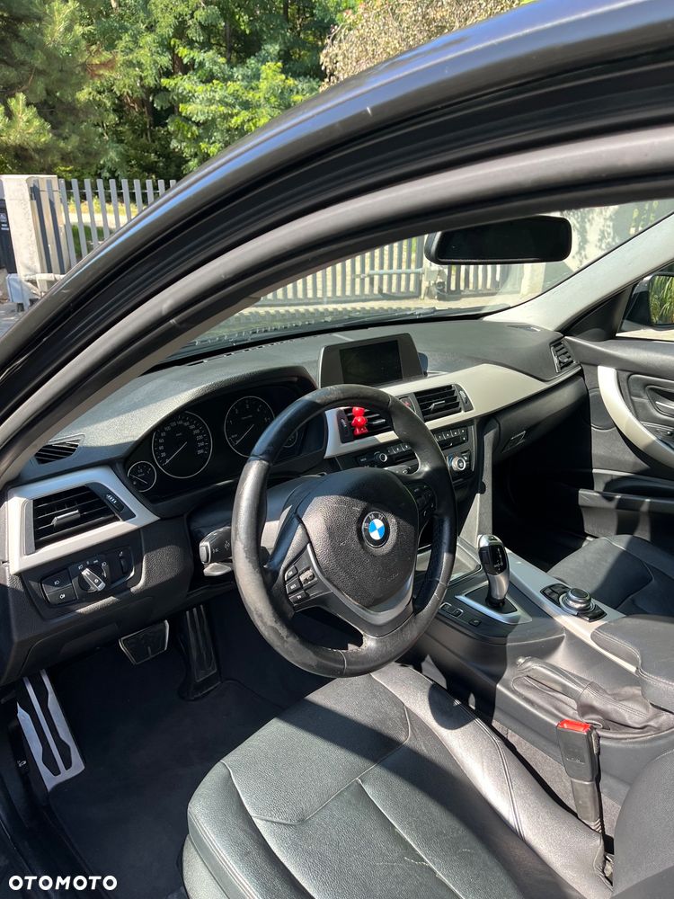 BMW Seria 3 318d - 8
