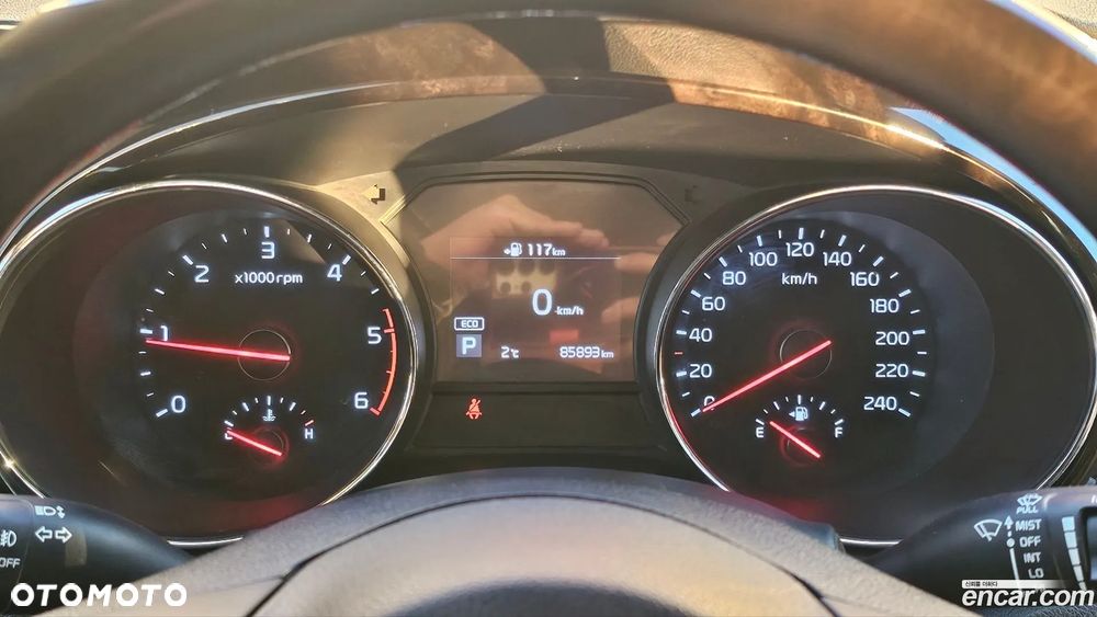 Kia Carnival - 18