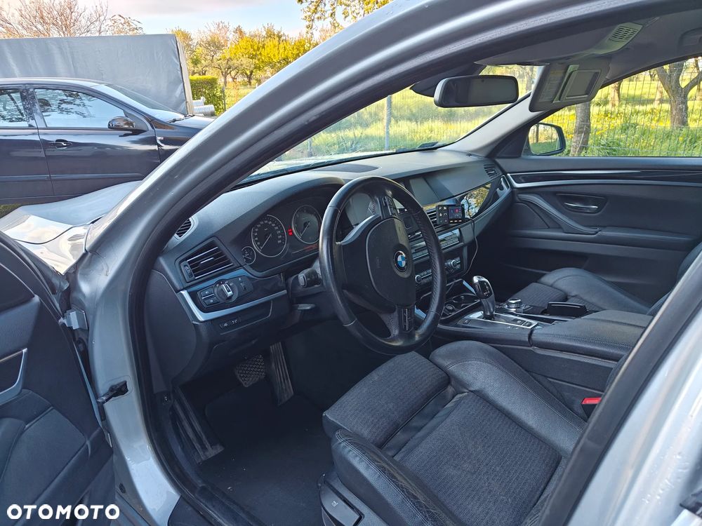 BMW Seria 5 530d xDrive Sport-Aut - 10