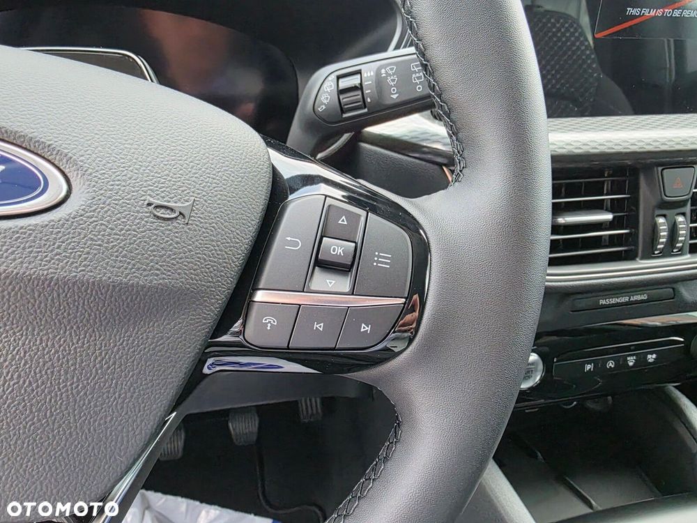 Ford Kuga - 20