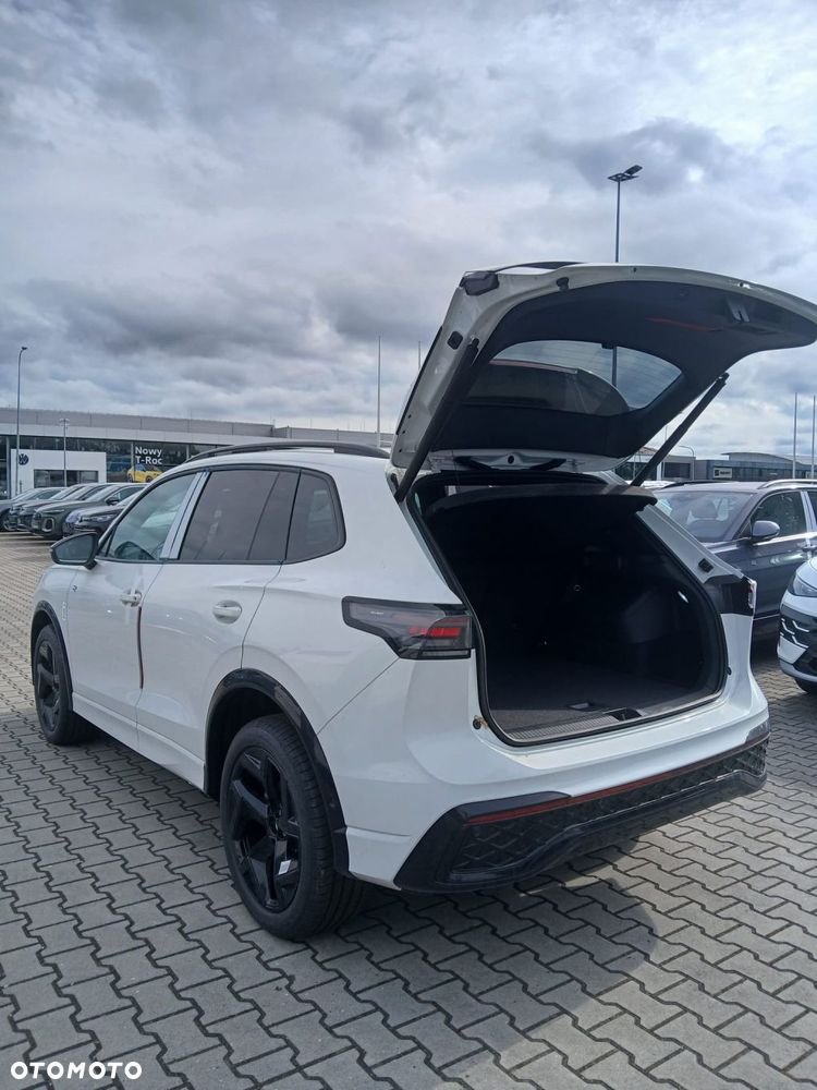 Volkswagen Tiguan - 8