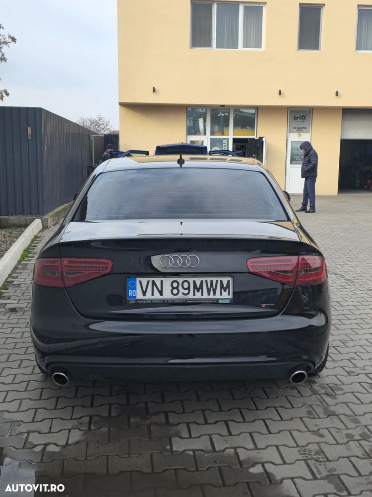 Audi A4 Avant 2.0 TDI Multitronic - 13