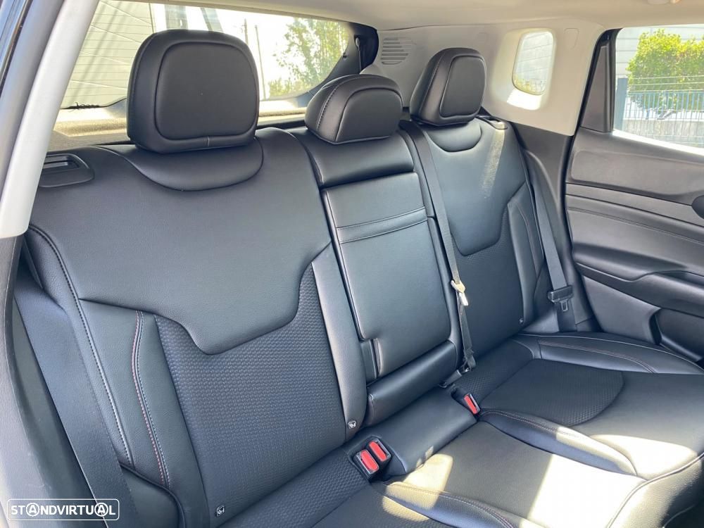 Jeep Compass 1.3 TG Trailhawk - 9