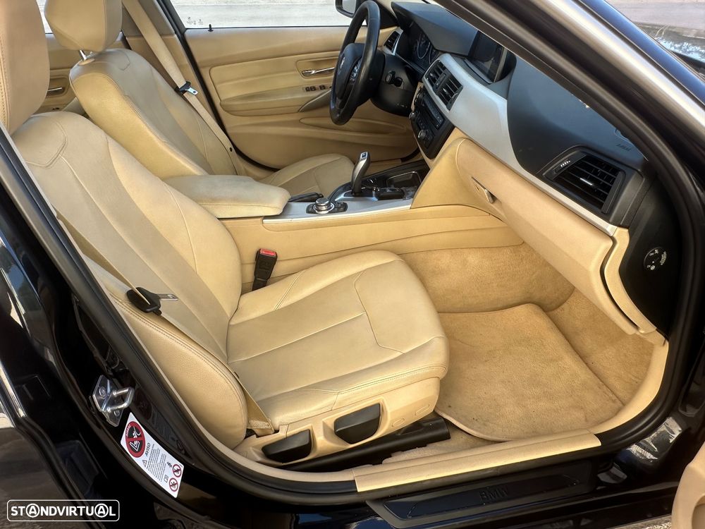 BMW 318 d Auto Line Luxury - 17