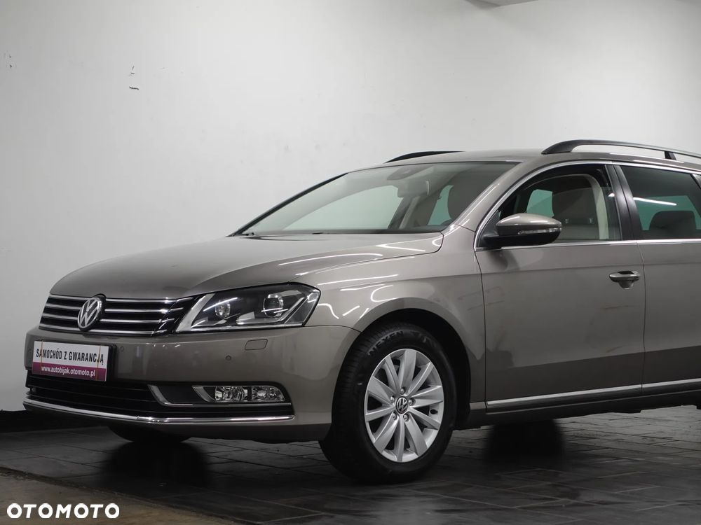 Volkswagen Passat - 15