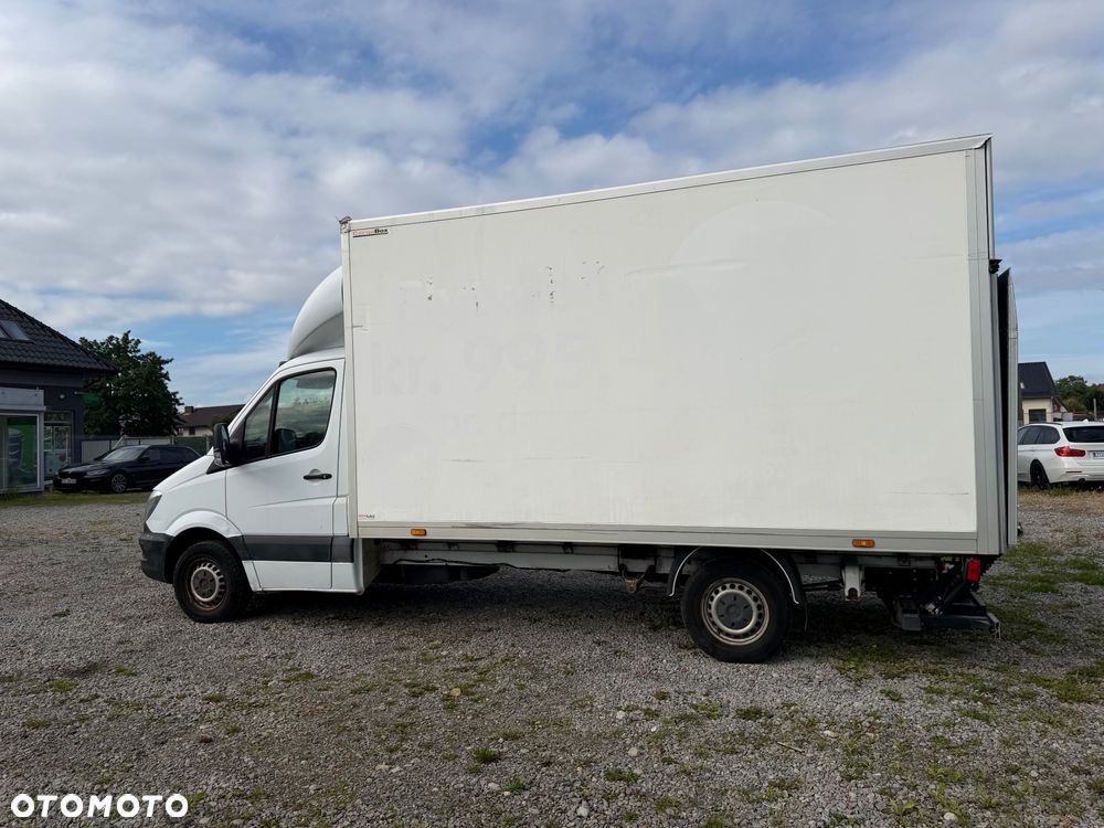 Mercedes-Benz Sprinter - 2