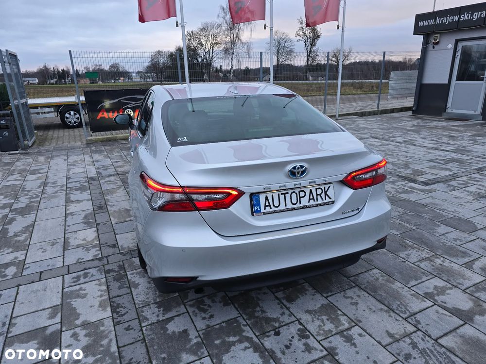 Toyota Camry 2.5 Hybrid Executive CVT - 14
