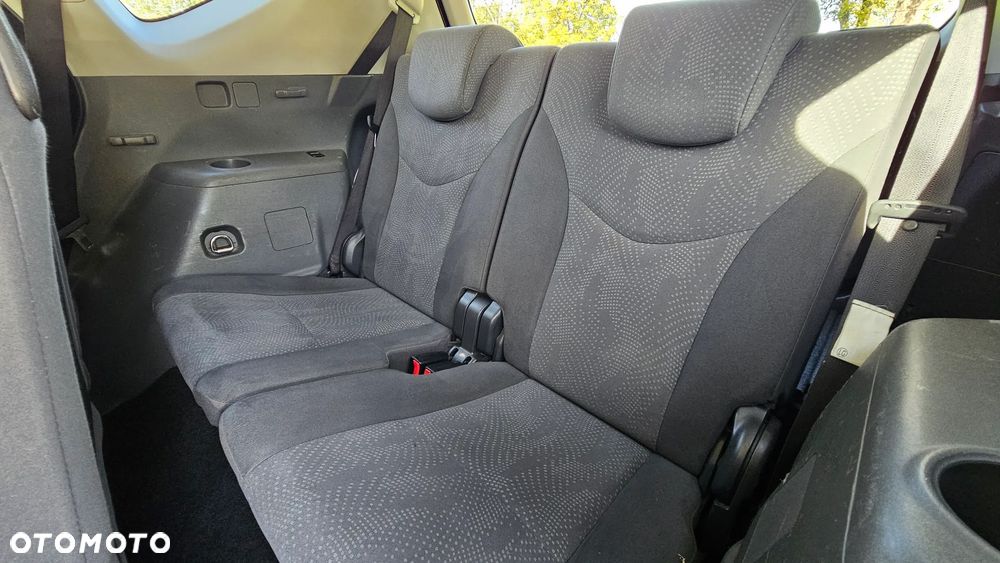 Toyota Prius+ - 23