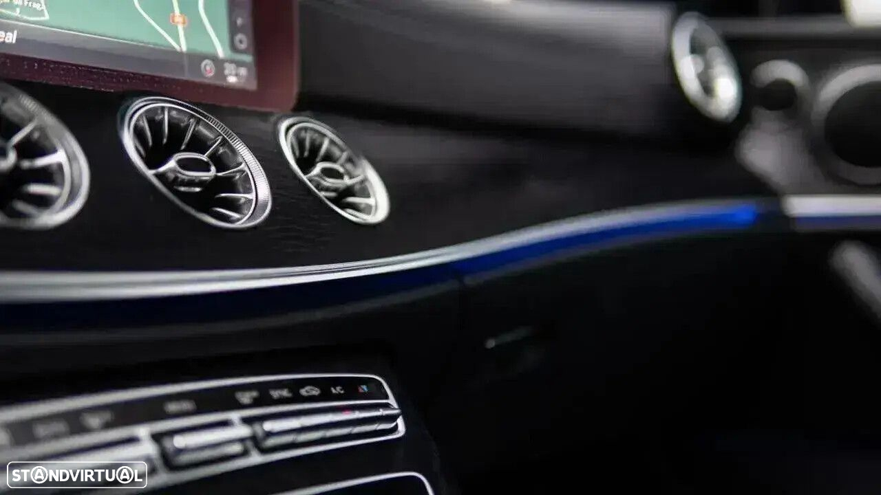 Mercedes-Benz E 220 - 55