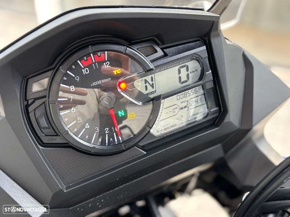 Suzuki DL V-Strom 650 - 6
